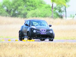 001. Este es el número que porta la carrocería (VIN) del Juke-R que se paseo en el autódromo Guadalajara.  /