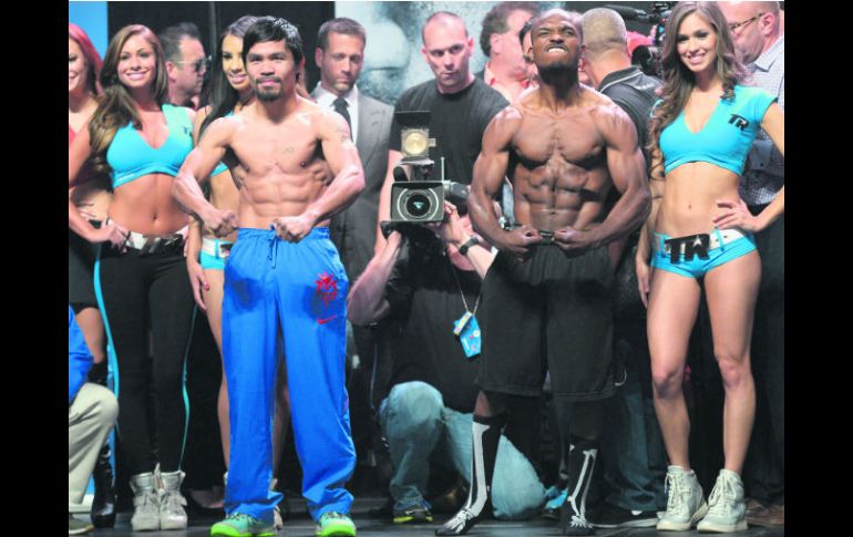 Pacquiao pesó 145 libras y Bradley 145.5, dejando todo listo para su combate por el cetro Welter de la OMB. AFP /