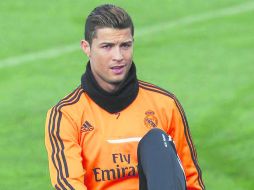 No lo arriesgarán. Cristiano Ronaldo no jugará hoy por lesión. EFE /