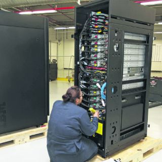 Aumenta 0.7% la producción industrial durante febrero: Inegi