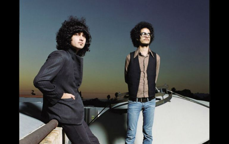 Omar y Cedric anuncian lo emocionados que están vía Twitter. ARCHIVO /