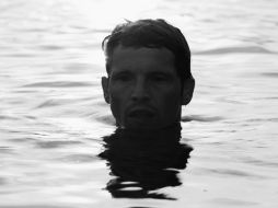 Escena de la película 'El extraño del lago', protagonizada por el actor francés Pierre Deladonchamps.  /