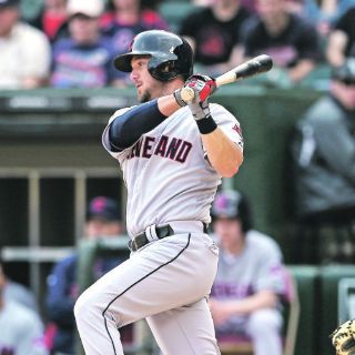 Los Indios ensucian a Medias Blancas