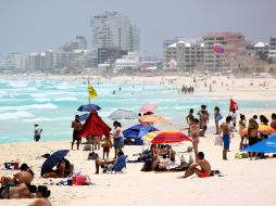 La Sectur también dará seguimiento a líneas camioneras, aéreas y agencias de viajes en de destinos de playa y ciudades colonia. ARCHIVO /