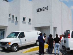 Personal del Servicio Médico Forense acudió a la colonia Arenales Tapatíos. ARCHIVO /
