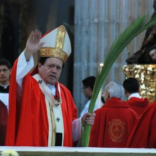 Rivera encabeza celebración de Domingo de Ramos