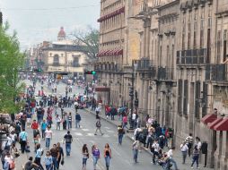 El plantón de estudiantes se encontraba sobre la Avenida Madero Poniente, en la salida a Salamanca de esta ciudad de Morelia. ARCHIVO /