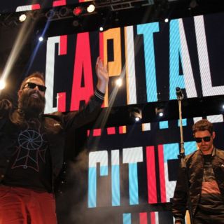 Capital Cities abarrota Plaza de Armas de Zacatecas