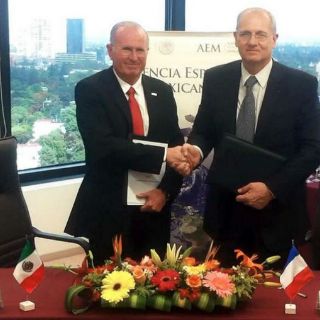 México y Francia firman convenio en materia satelital