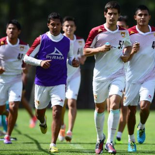 Estudiantes Tecos va por la ventaja