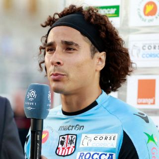 Guillermo Ochoa se va del Ajaccio