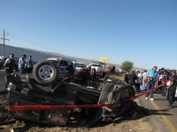 Al lugar llegó personal de la policía  municipal y fiscalía para dar con el otro vehículo participante.  /