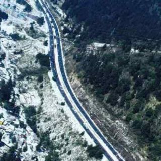 Eruviel Ávila difunde fotografía de caos vial en la México-Toluca