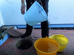 Esperan que el servicio se reanude a las 8:00 pm del día de hoy en las colonias cercanas a la Calzada Independencia. ARCHIVO /