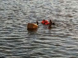 Al parecer, el joven se echó un clavado pero ya no salió del agua. ESPECIAL /