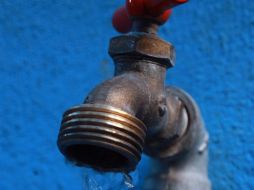 El SIAPA informa que ya se restableció el servicio en el 95 por ciento de las 688 colonias afectadas por la suspensión de agua potable.  /