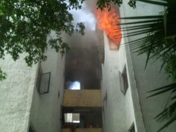 Al momento del siniestro, el apartamento ubicado en el cuarto nivel del inmueble, se encontraba vacío. ESPECIAL /