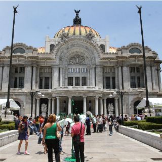 Arranca celebración de Día Mundial del Libro en Bellas Artes