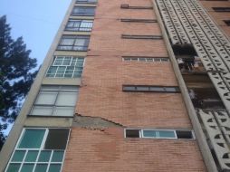 El edificio 'Centauro', ubicado en el sur de la capital, fue catalogado como no habitable luego del sismo del pasado viernes. SUN /