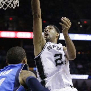 Spurs abren ventaja al derrotar a Mavericks