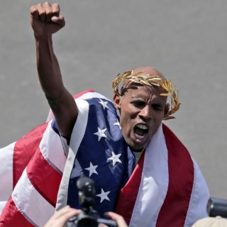 Meb Keflezighi gana el Maratón de Boston