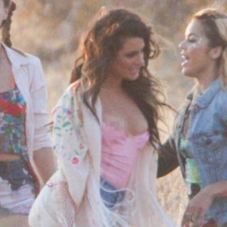 Lea Michele muestra 'de más' al grabar su nuevo video
