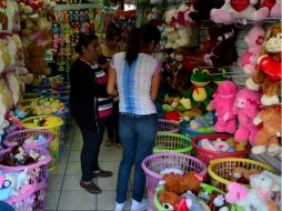 Durante el periodo enero-febrero de 2014, las ventas en los establecimientos minoristas retrocedieron 1.0 por ciento. ARCHIVO /