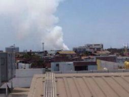 Protección Civil estima que en el transcurso de la tarde se logre extinguir por completo el incendio. TOMADA DE @pcmichoacan  /