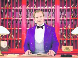 Nivel. Ralph Fiennes lleva el peso de la historia sobre sus hombros, en una película donde las estrellas abundan. FOX STUDIOS  /