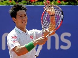 Kei Nishikori obtiene su primer trofeo en tierra batida y el quinto de su carrera. EFE /