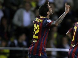 Dani Alves celebra un gol en el partido ante el Villarreal. AP /