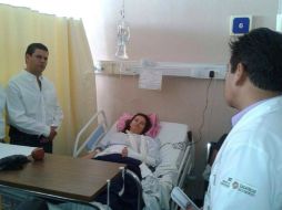 El gobernador de Zacatecas visita a los lesionados en el Hospital General de Jerez. TOMADA DE @miguelalonsogob  /