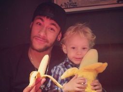 Esta es la imagen que Ney acompañó con el mensaje 'Todos Somos Macacos'. ESPECIAL /