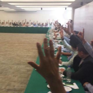 Votan a favor de Mando Único en Michoacán