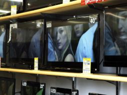 La dependencia cuenta con 120 mil aparatos digitales que en caso de no ser utilizados se usarán en siguientes etapas. ARCHIVO /