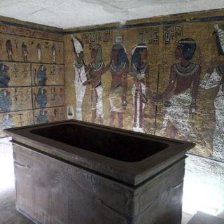 Egipto inaugura réplica de la tumba de Tutankamón