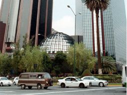 La bolsa restableció las pérdidas de medio día. ARCHIVO /