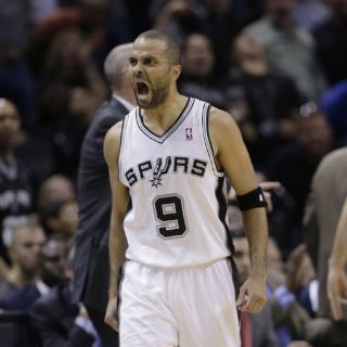 Parker pone a Spurs a un triunfo de la semifinales