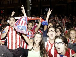 Después de 40 años, los Colchoneros tienen la oportunidad de llevarse el máximo trofeo. EFE /