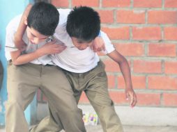 Los padres deben estar atentos ante cualquier señal que indique que su hijo sufre de ''bullying'' o que es él quien lo hace.  /