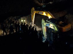 Rescatistas siguen en la búsqueda de los 13 mineros atrapados en una mina ilegal, en Colombia. AFP /