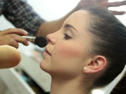 El estudio no aborda o se preocupa por las múltiples razones por las que las personas utilizan cosméticos. ARCHIVO /