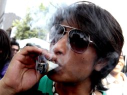 Cada primer sábado de mayo, activistas realizan marchas exigiendo acabar con la prohibición del uso de mariguana. ARCHIVO /