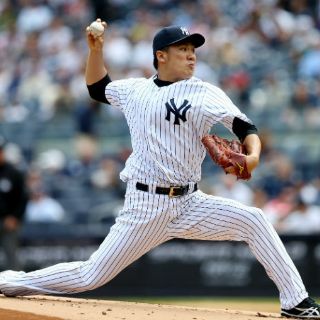 Tanaka se mantiene invicto
