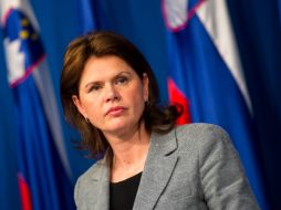 La funcionaria menciona que una elección anticipada ayudaría al país. AFP /