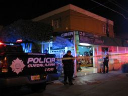 Hacia las diez de la noche la Policía de Guadalajara fue alertada de la agresión a balazos.  /