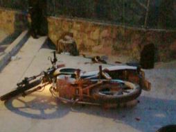 Los agresores trataron de escapar en una motocicleta. ESPECIAL /