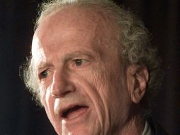 Gary recibió muchos premios a lo largo de su carrera, incluida la Medalla Presidencial de Honor en 2007. AP /