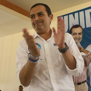 Oficializa senador José María Martínez apoyo a Cordero