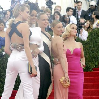 El glamour 'old school' intenta recuperar la alfombra roja del Met